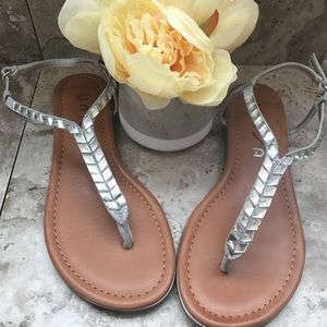 Silver Open Toe Sandals With Rhinestones